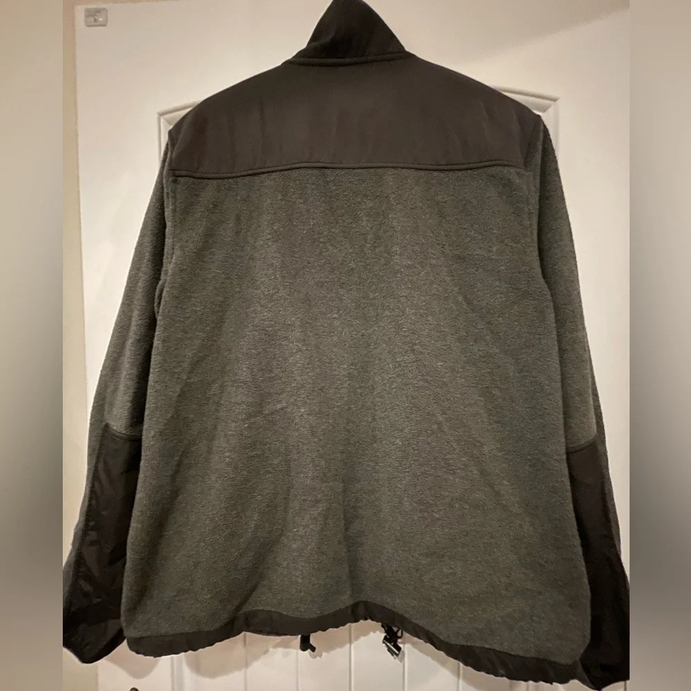 Aeropostale black and gray fleece jacket - Picture 5 of 5